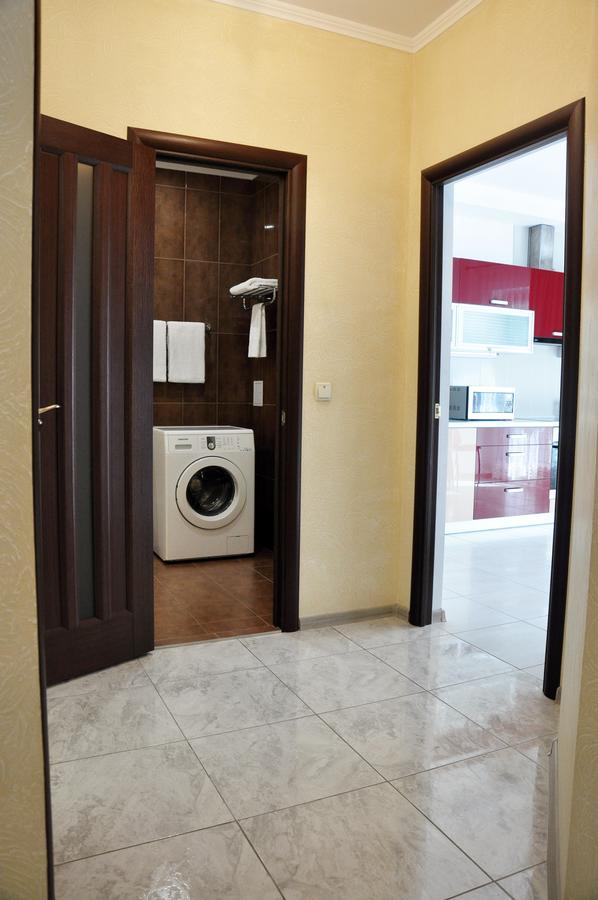 Comfort Apartments - Beautiful Suite By The Park Grodno Exterior foto